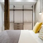 Cantabric Plaza / Iberorent *