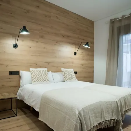 Cantabric Plaza / Iberorent Daire *